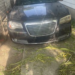 🚗 Chrysler 300 Part Out – Clean 3.6L Engine / New Headlights / More!