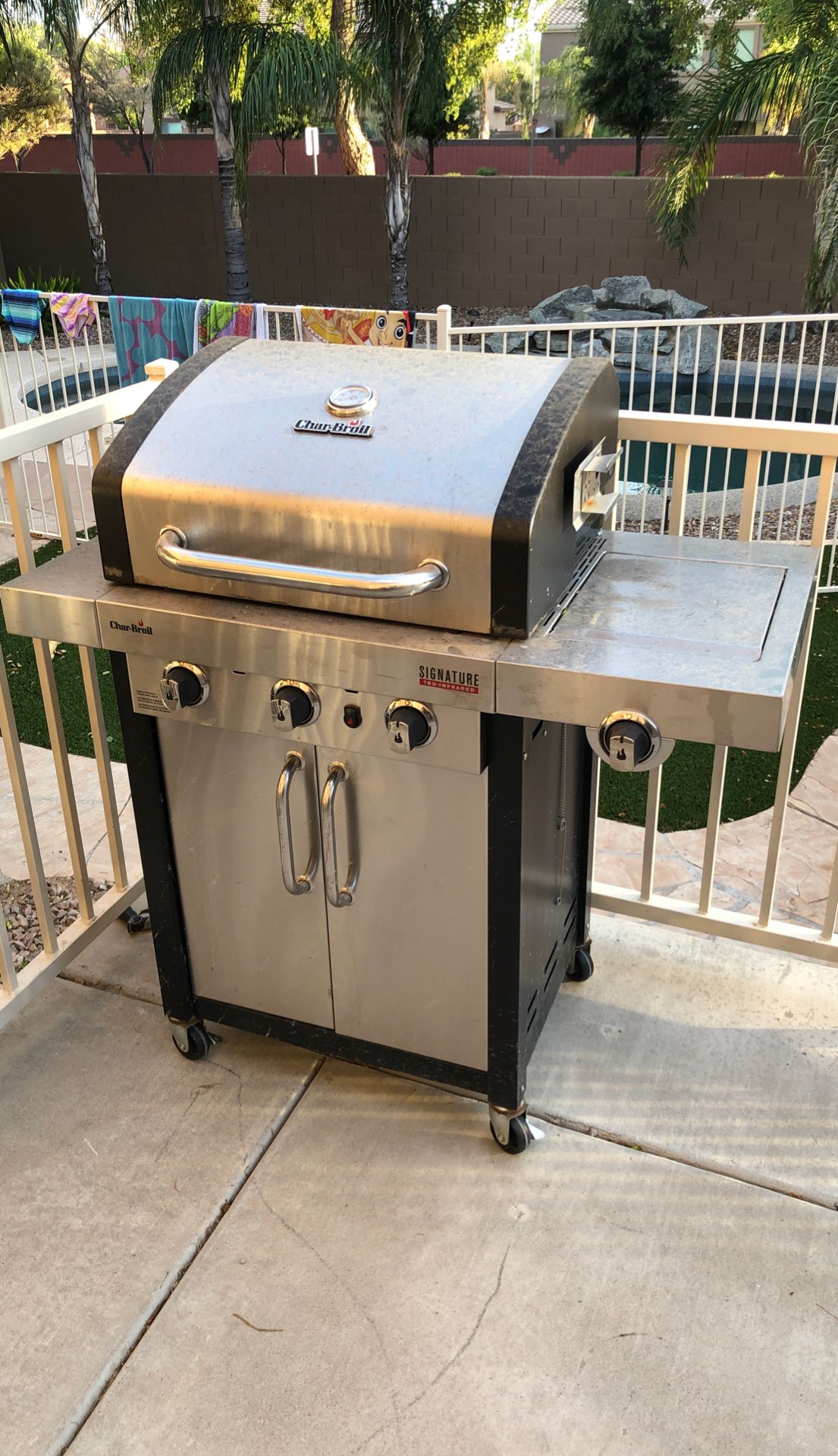 Char-Broil Signature Infrared Grill
