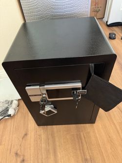 Safe box