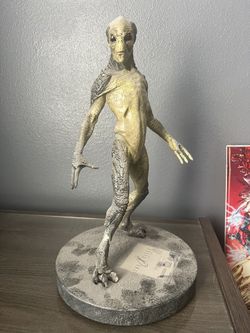 Alien Maquette X-Files Fight the Future 1998 Reel Images in Box 16" Nt. Sideshow/bowen