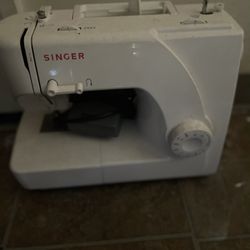 Singer Sewing Machine