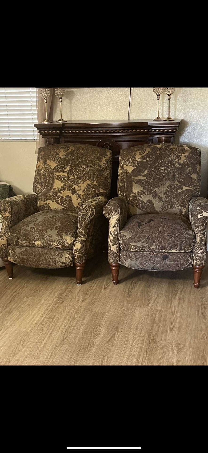 Recliner Chairs