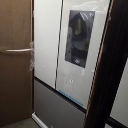Samsung Bespoke Family Hub Refrigerator 