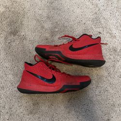 Nike Kyrie 3 Red Apple 3 Point Contest Shoes Men’s Size 12
