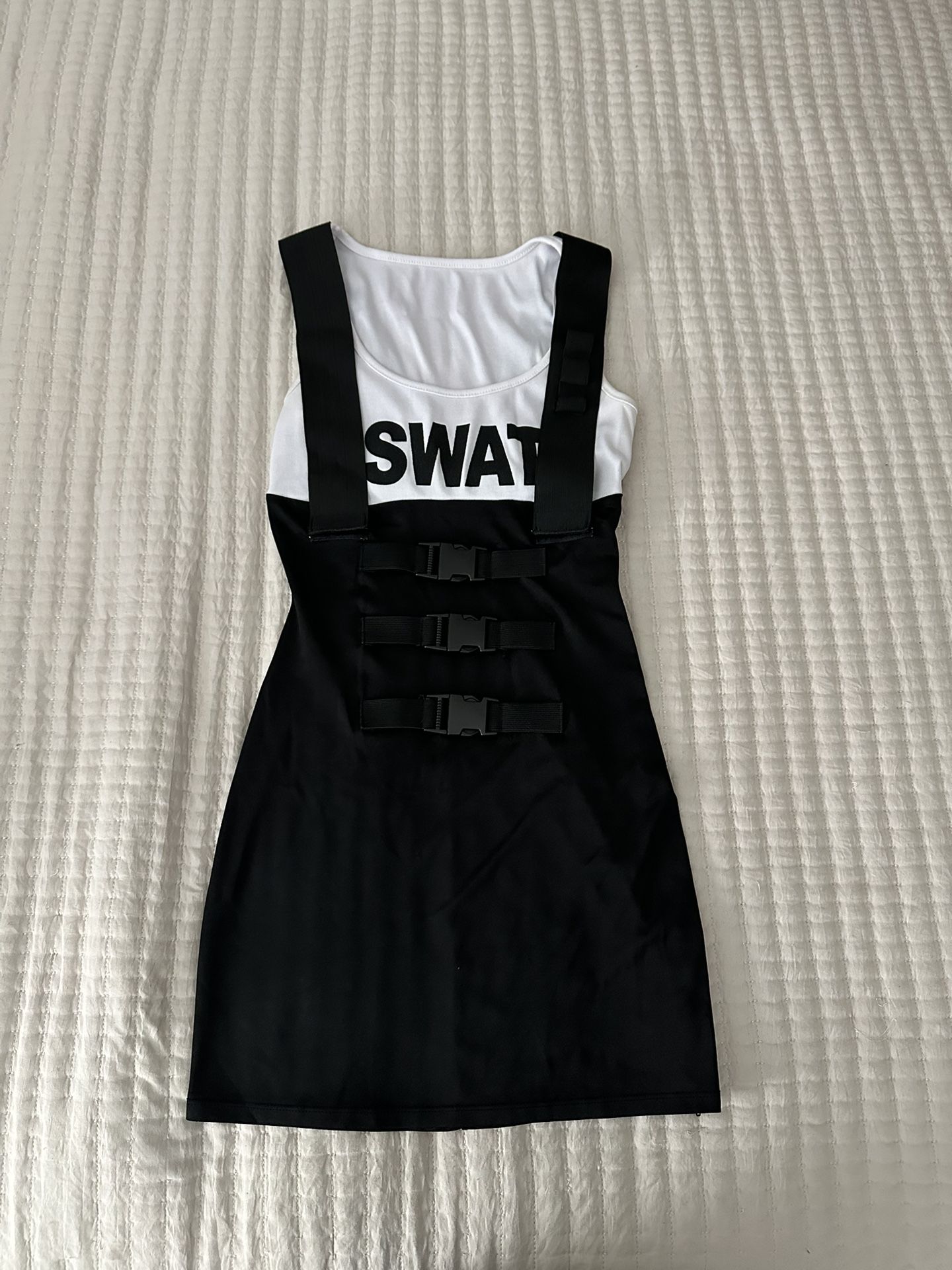 SWAT WOMAN HALLOWEEN COSTUME