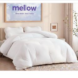 Mellow White Tufted Comforter