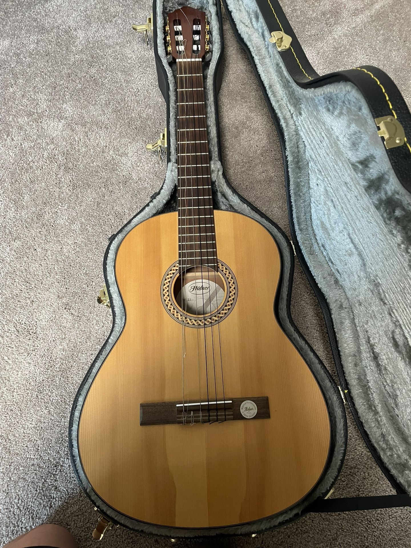 HOFNER HF Classical Acoustic