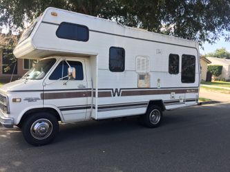 1984 Chevy winnebago Minnie Winnie