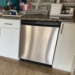 Frigidaire Dishwasher (Appliance Repair Needed)