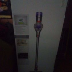 Dyson V8 vacuum 