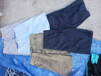 SIZE 30 WIST $20 FOR ALL!  3 Paur Of VABS SHORTS AND 1 OTHER BRAND. GOOD CONDITION 
