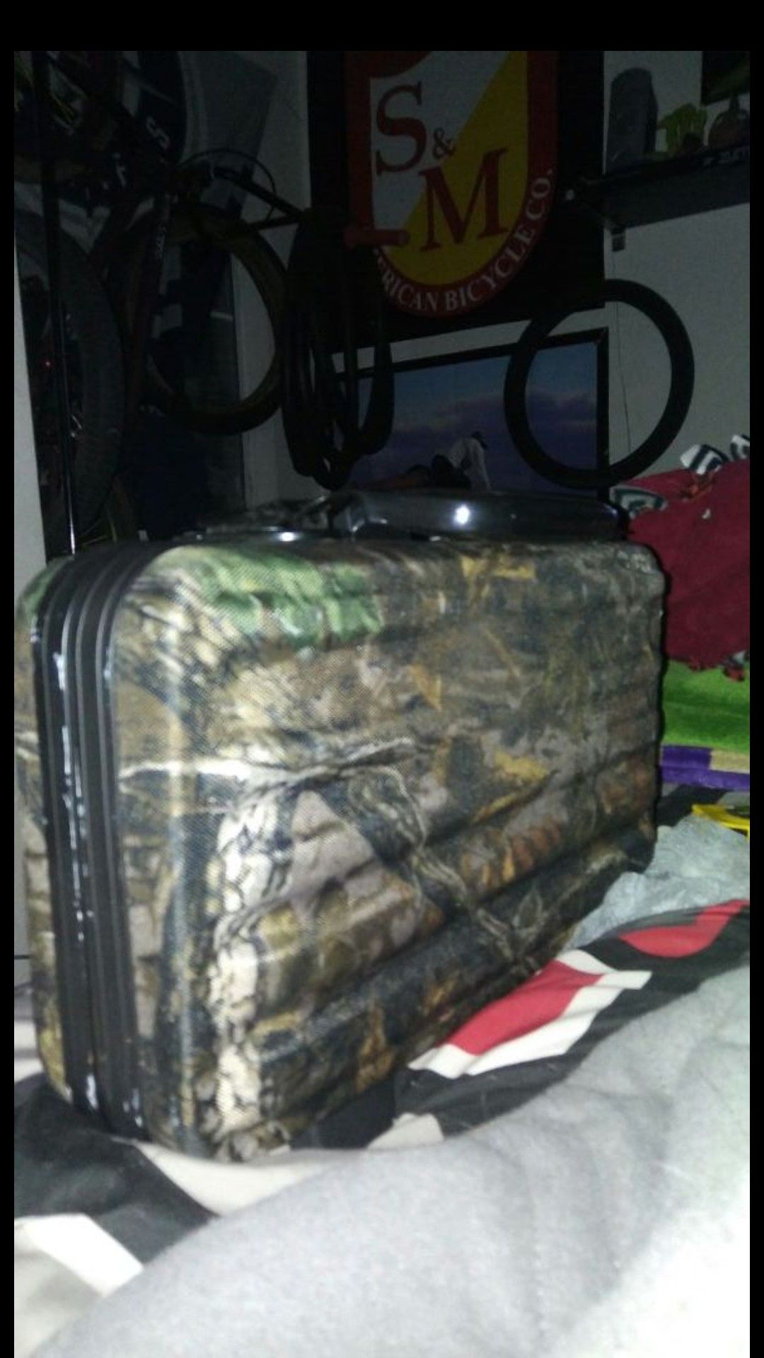 Camo gun case