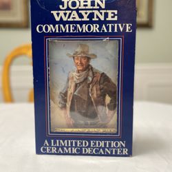 Rare, Vintage, 1979 John Wayne 23k Gold Limited Edition Decanter