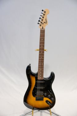 Electric Guitar With Gig / Travel Bag