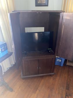 2 Cabinets