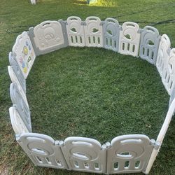 2-Foldable Baby Playpens
