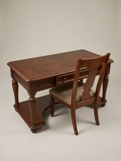 Classic Traditional Wood Desk & Chair Set