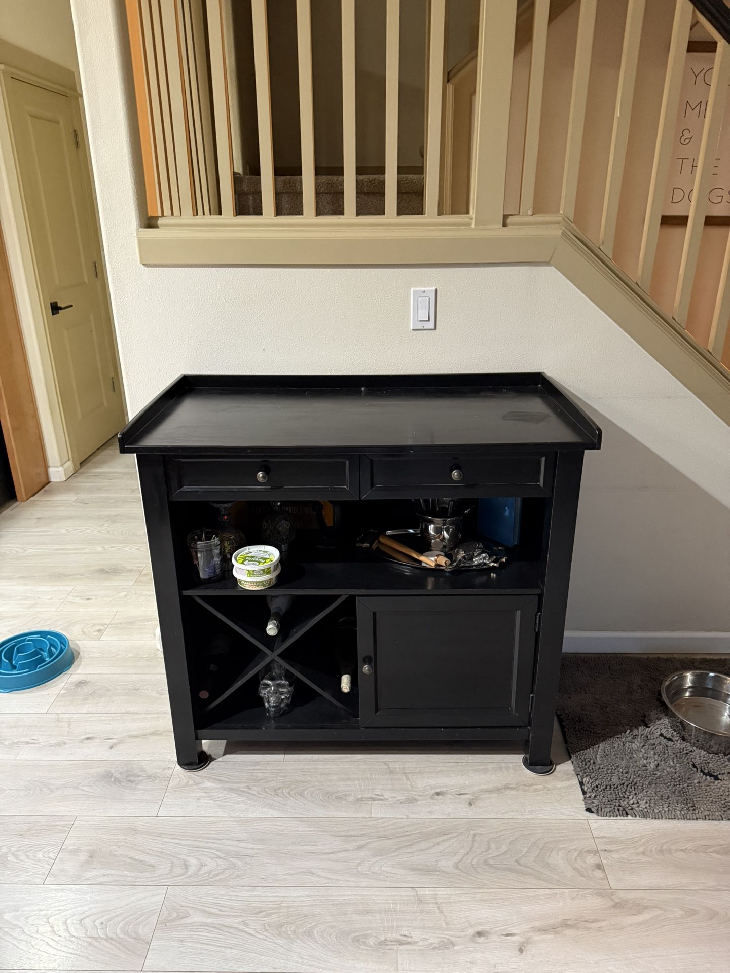 Black Kitchen bar
