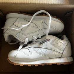 Toddler reeboks 