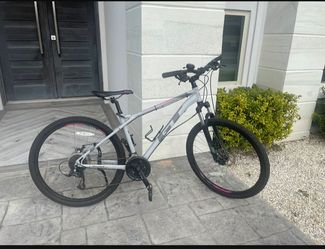 GT  Mountain Bike