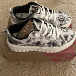 ROXY Shoes Sheilahh Womens Size:8 Medium