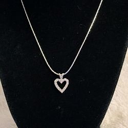 HEART BAGUETTE NECKLACE Silver Tone 