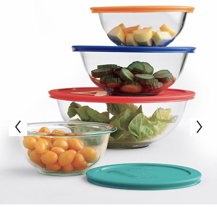 Pyrex 4 mixing bowls with colorful lids—nesting