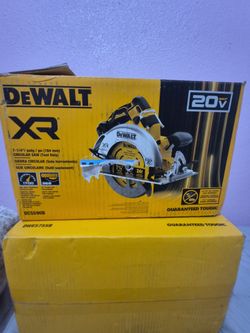 Dewalt XR 7 1/4 20v  circular saw