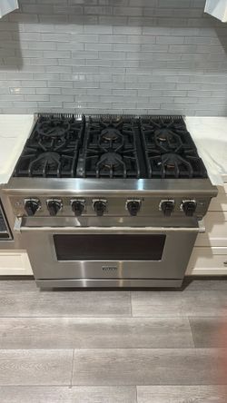 6-BURNER GAS- VIKING 5 Stove
