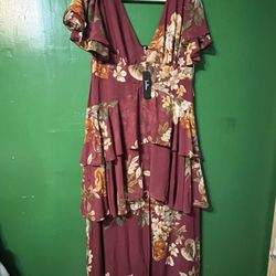 Beautiful Flower Dress(Lulus Brand)size XLLong With Split In Front