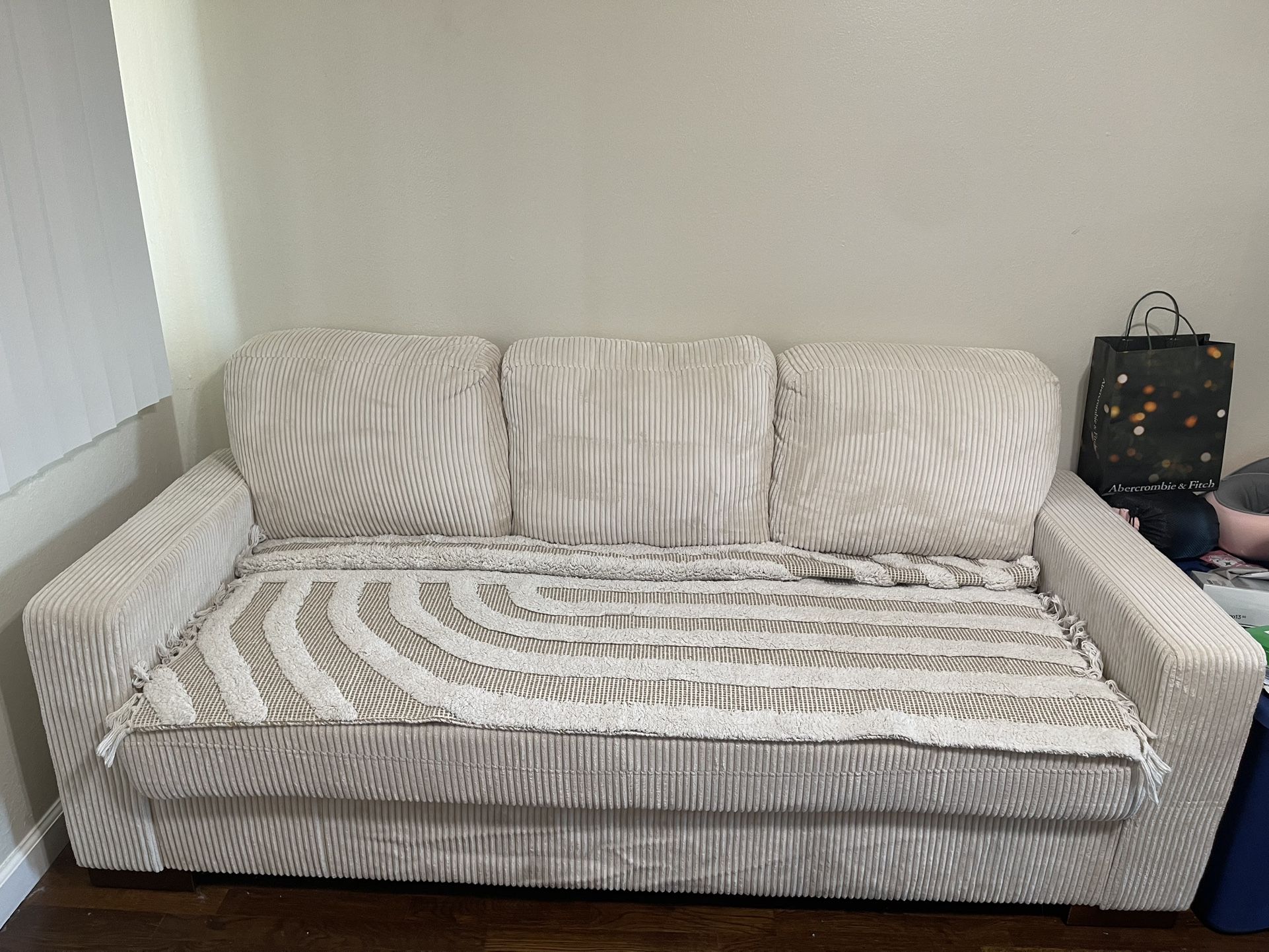 SOFA/ Couch