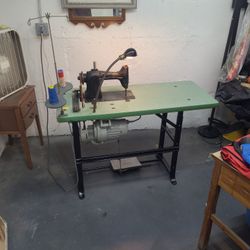 Sewing machine 