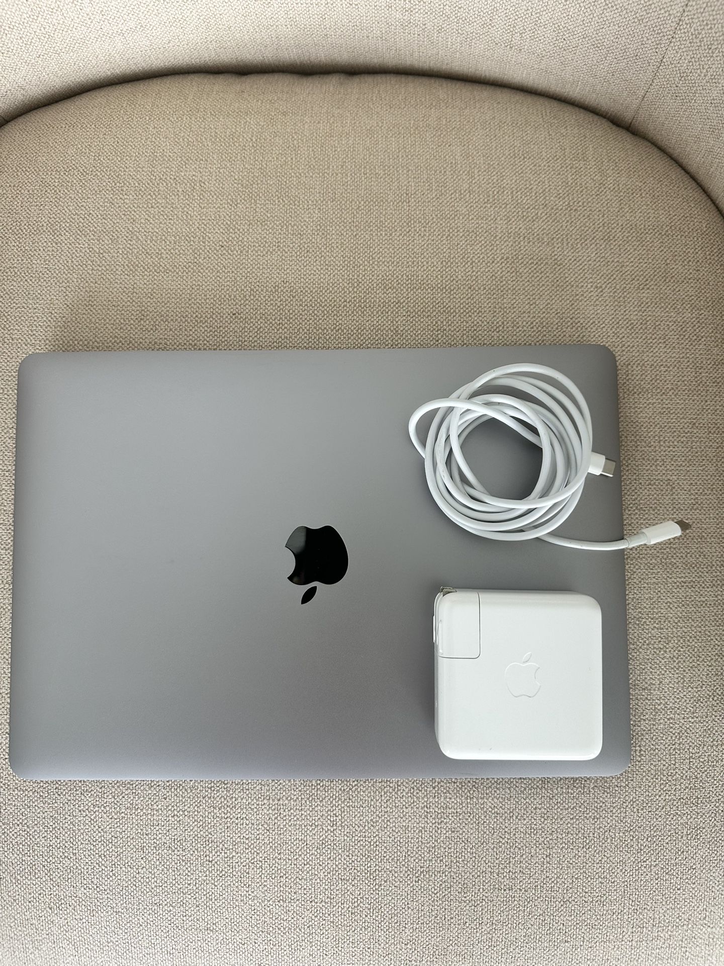 MacBook Pro 13”