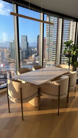 Travertine Dining Set – Table + 6 Chairs | Like New