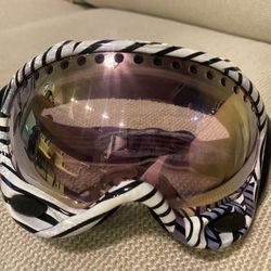 OAKLEY Goggles for Ski or Snowboarding