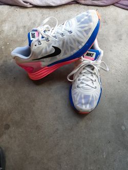 Women nike size 8