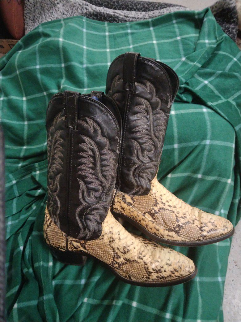 KEY WEST "Laredo" COWBOY BOOTS Real Snakeskin\embroidered  *COWBOY BOOTS* MENS 12 [like new]