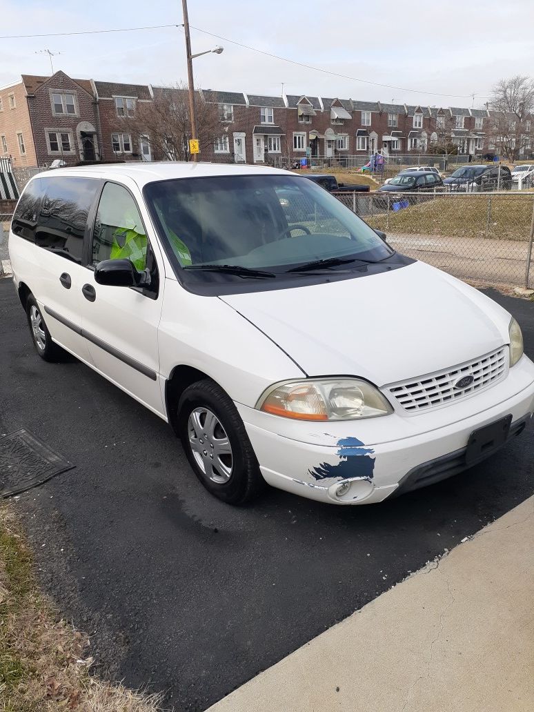 Ford windstar works van with some fiuches ,bluetooth radio, Microway, electric heater, 2000wats inverter. And little solar system with USB charging.