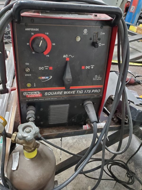 Lincoln Square wave TIG 175 PRO for Sale in Moreno Valley, CA OfferUp