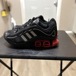 addidas shox megaride O1