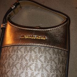 Micheal kors purse
