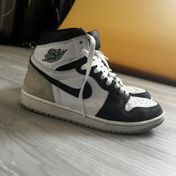 USED JORDAN 1 RETRO HIGH OG 'STAGE HAZE'