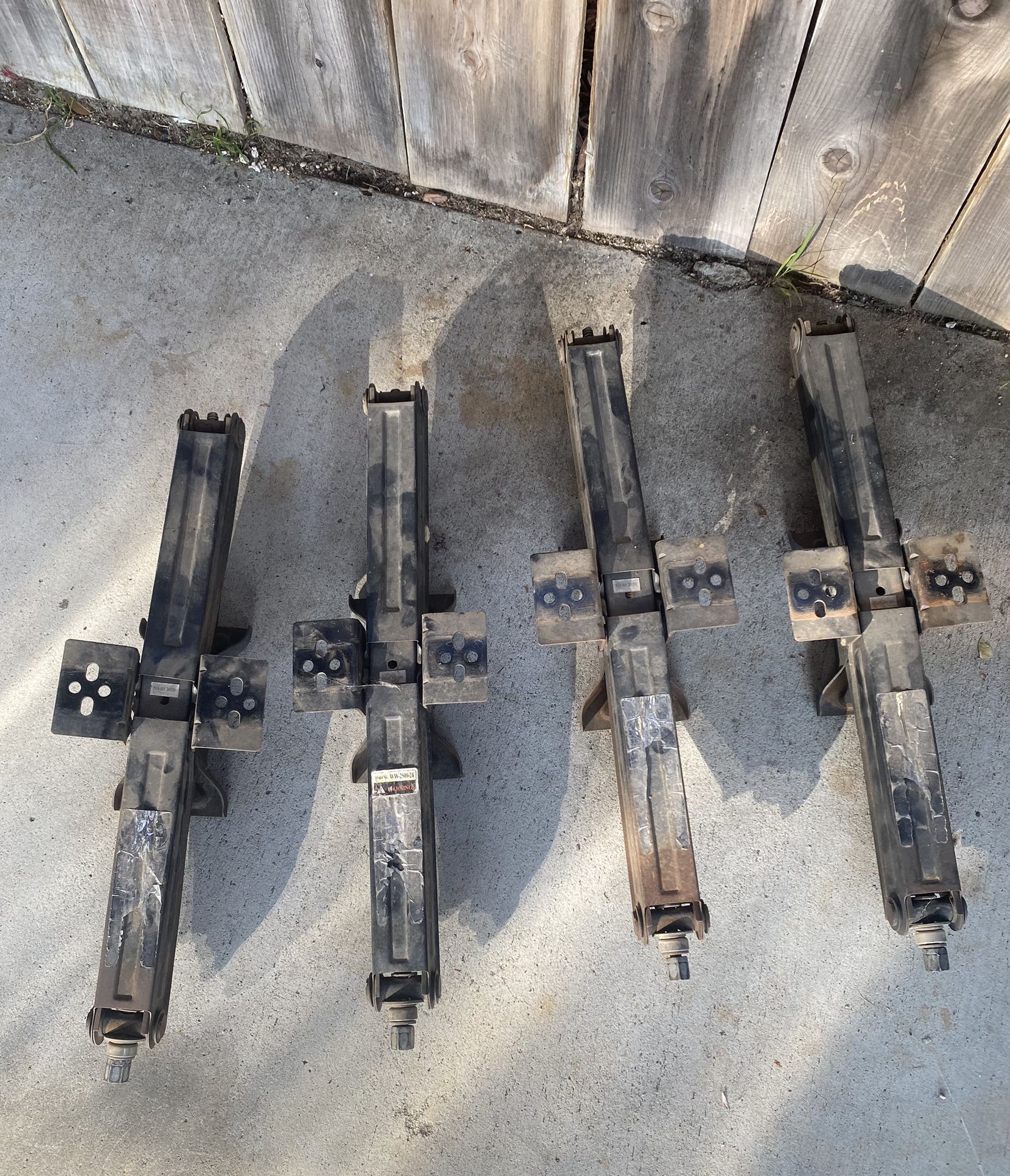 RV Stabilizer Jacks