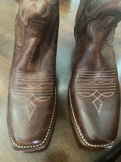 Women’s Boots.