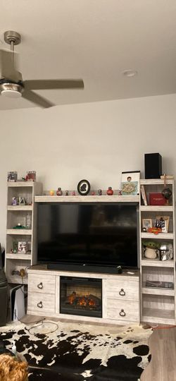Large Entertainment Center w/ Electric Fireplace & Storage Towers