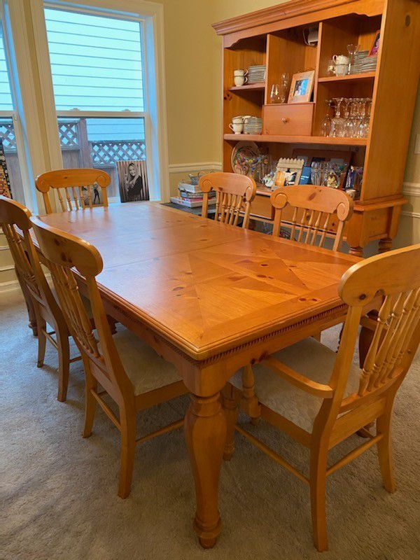 Pine Dining Room Set, Table, 6 Chairs & Hutch