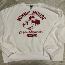 New Minnie, mouse sweatshirt, adult size medium women’s Super Soft 