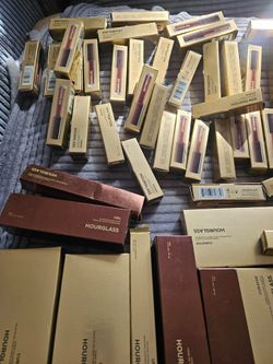 Brand new hourglass make up $7 each I have 80 items