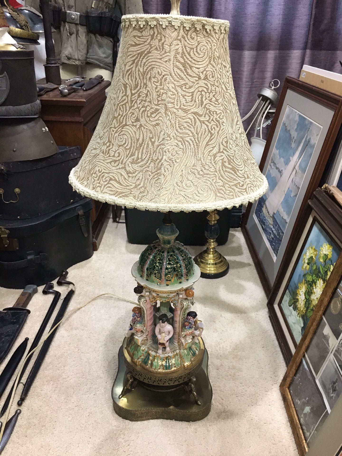 Beautiful Antique Vintage Table Lamp