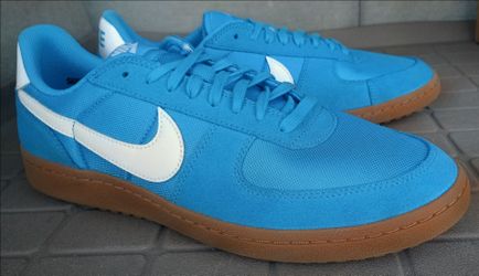 Nike Field General 82 University Blue White and Gum sole size.10.5